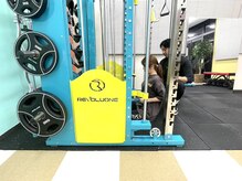 body glowの雰囲気（マシンでは一人一人に合わせた負荷でトレーニングを行います！）