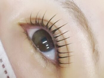 ルースグラシアス(Luz GRACIAS)/まつげパーマ/束感まつげ