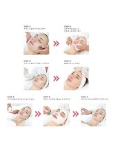 ラシュール(Rassure)/CHRISTINA　コモデックス