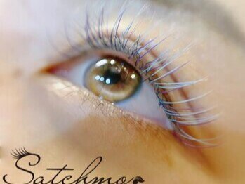 サッチモ(Satchmo)の写真/【明石駅西口目の前】オシャレ度UP間違いなし!髪色を変えるようにマツエクカラーもチェンジ♪