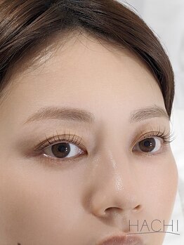 ハチ(HACHI)/眉スタイリング＋まつ毛パーマ