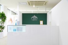 ホワイトニングクリスタル 名古屋丸の内店
