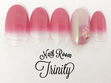 ネイルルーム トリニティ(Nail Room Trinity)/150種類以上選べるアート付