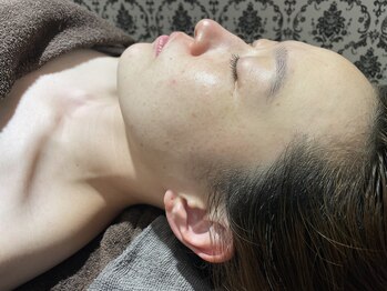 グレイス(Grace)/気になる毛穴に◎