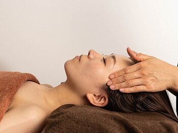 マリーローラン十日町店/ミミアヴヤンガear lily math