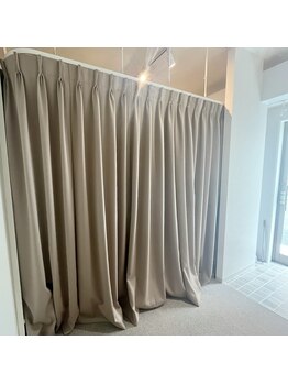 モモ(Momo.)/プライベートな個室空間◯