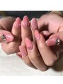 ネイルアンドコー (Nail&co.)&nbsp;ビジューのキラキラネイルも得意です。