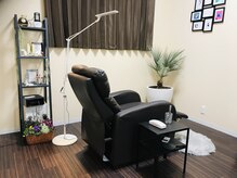 マリブヘアリゾート 伊勢崎本店(malibu hair resort)の雰囲気（ふかふかのリクライニングソファーでリラックスできます♪）