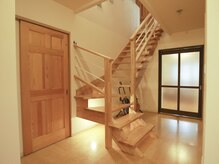 メゾンデ(maison de)/サロンは2階♪