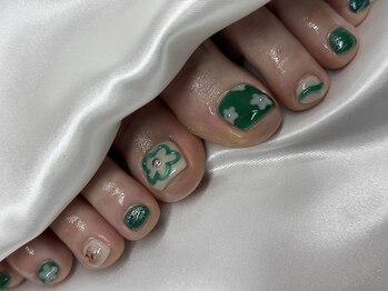 ラリーフ(LARiUGH)/