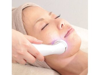 モア(MOA)/ヒト幹細胞フェイシャル