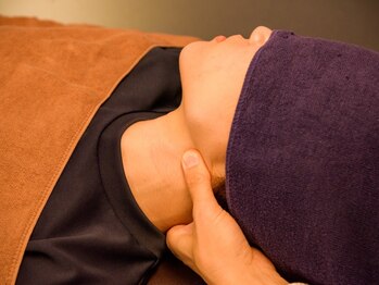 ふらっとの写真/【肩こり専門サロンによる小顔矯正♪】お顔の左右差・むくみが気になる方に！理想の横顔美人へ！