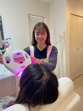 エクシア ホワイトニング 富山店/照射中の様子