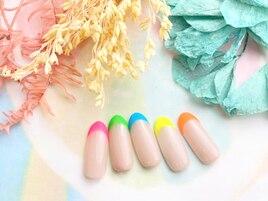 カラフルフレンチネイル