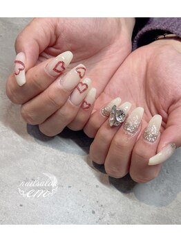 エム(em)/ロングネイル