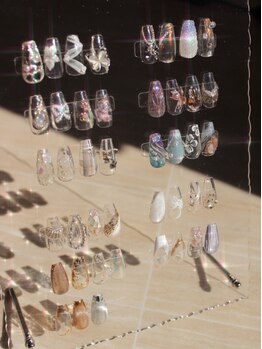 ミリミリ(mili mili)の写真/【爪に優しいフィルイン施術】自爪へのダメージは最小に、指先のかわいさは最大に！気分の上がるネイルへ♪