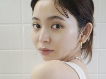 ハリウッドブロウリフト ワクシー 青山店(HOLLYWOOD BROW LIFT WAXYYY.)