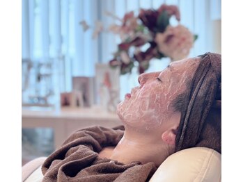 ビエル(BiEL)の写真/100％植物由来のオーガニックスキンケア使用！毛穴の黒ずみザラツキ/くすみ/ニキビケアに！