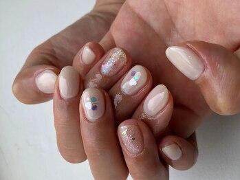 エヌワイエヌ(NYN)の写真/シンプルだからこそ技術が光る☆お仕事柄派手なネイルが出来ない方にもオススメ◎お悩みはご相談ください！