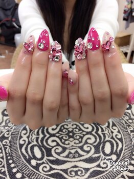 ネイルサロン ティプレシャス(T Precious)/ハートいっぱいピンクネイル