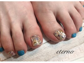 シェルフットネイル