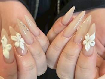 リット バイ セブンルックス 大宮東口店(Lit by 7LOOKS)の写真/すらりと伸びた美しい指先に☆自爪の形や爪トラブルにとらわれず高い技術とデザイン性で理想を叶えます！