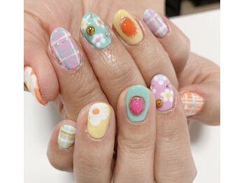 アールプラス(R+)/カラフルポップネイル