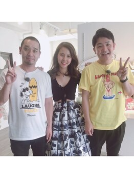 ホワイトニングショップ 三島店(WHITENING SHOP)/『千鳥さん、沖縄店にご来店」