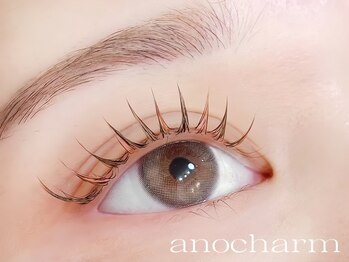 アノ チャーム(ano charm)の写真/トレンドの束感まつ毛もぱっちりまつ毛で♪一人一人の目の形に合わせたデザインで目元の印象がグッとUP！