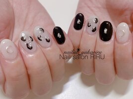 モノクロネイル