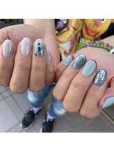 トータルサロン 白べぇーっ プラス/アシメネイル