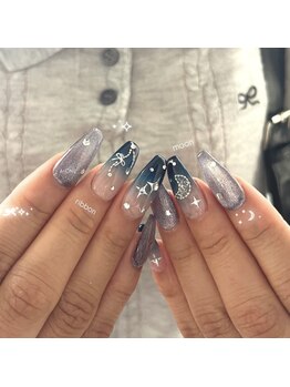 キラキラネイビーネイル