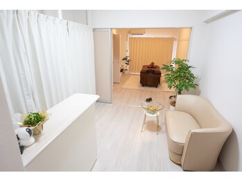 アルアリュール 名古屋丸の内店(Arua Lueur)/広々とした店内☆