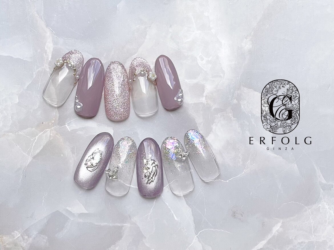 2025年秋トレンド】蝶のネイルデザイン集｜人気順｜4ページ目