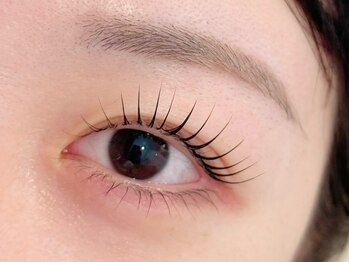 ブルー(blue)の写真/【朝9時~営業◎】仕事前やママさんにも嬉しい♪技術力×再現力で高リピート率★まつげパーマ/アイブロウ