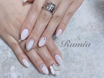 ルミア(Rumia)/ホワイトネイル/蝶ねいる