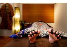 モミ 覚王山店(momi)/末端まで温めるホットストーン