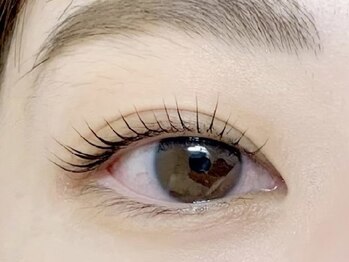 茉莉花の写真/ナチュラル×上品な美しさで目力UP♪負担を抑えた新感覚のまつげパーマ☆ビューラーより美しい仕上がりに！