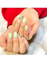 ネイルサロン イントゥ(into_)/アップルグリーンフラワーアート