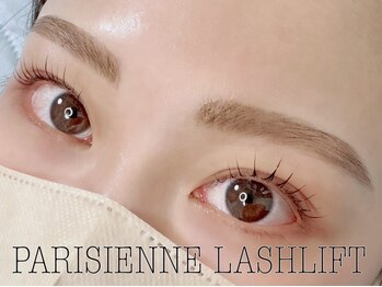 レヴィア(REVIA)/パリジェンヌラッシュリフト