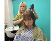 ウタタネ(utatane)/6ブローをし、髪の毛を整えます