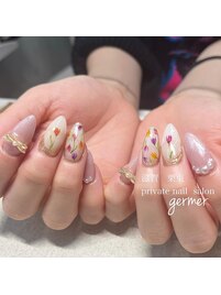手描きチューリップネイル！