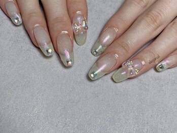 大きめパーツ×ミラーネイル