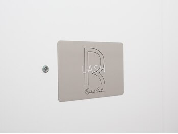 アールラッシュ(R-LASH)/401号室