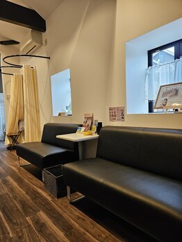 健美院/待合とフィッティングスペース