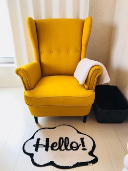 エステティック サロン ノナ(NONA)/お客様チェアーはビタミンカラー