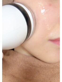 UBメディカルサロン 新宿の写真/【本気で変わりたい方必見】オンダで気になるお顔や身体の脂肪にアプローチ