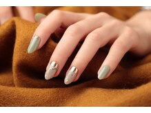 ヴァンネイル(VINGT NAIL nail&eye beauty)/ポイントミラーが素敵なネイル