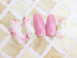 春夏　ピンクフラワー　手描き