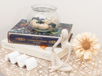 マイロネイル(myiro nail)/salon interior